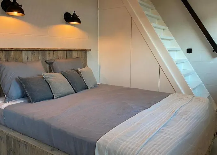 Stijlvol Huisje Met Veranda! Tuynloodz C